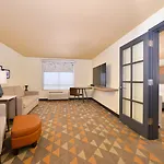 Holiday Inn Kansas City Airport By Ihg